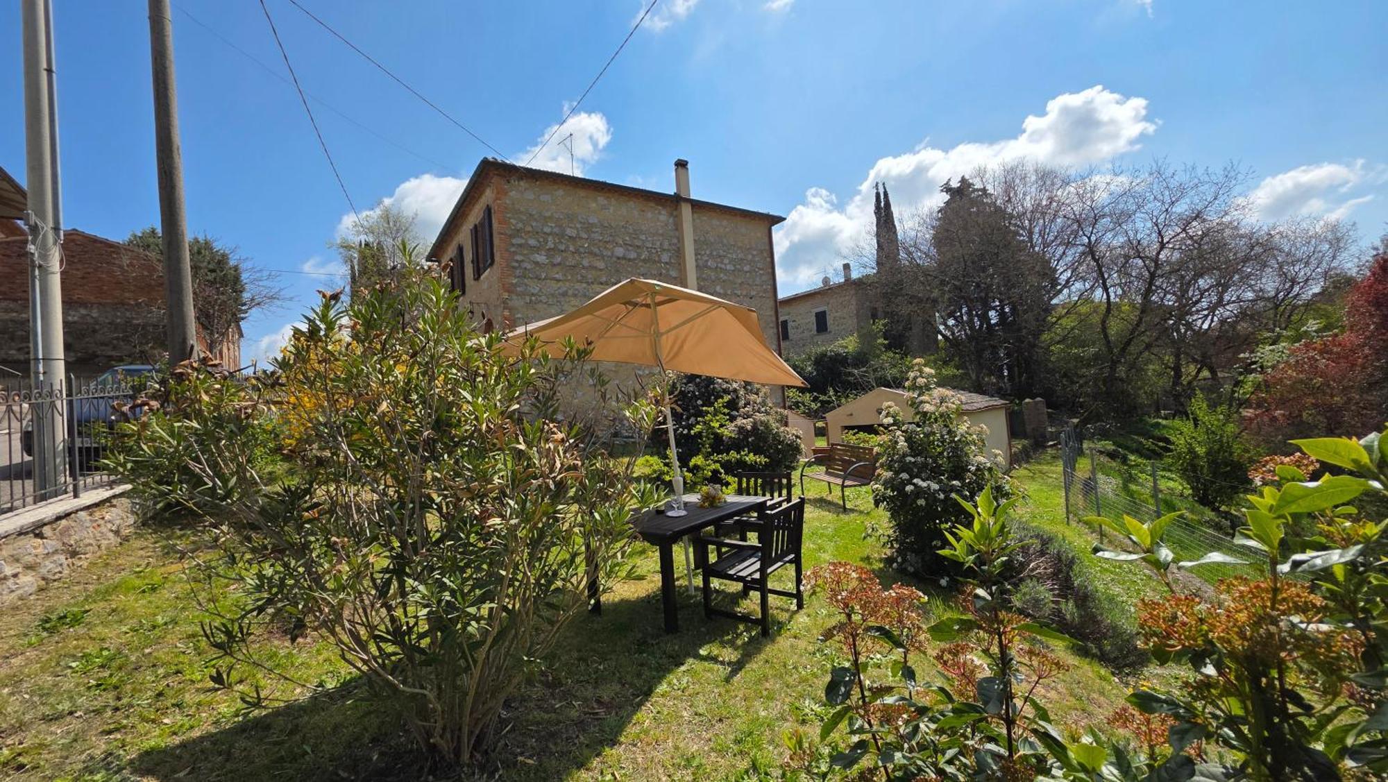 A Casa Di Gabri Villa Montefollonico Exteriör bild