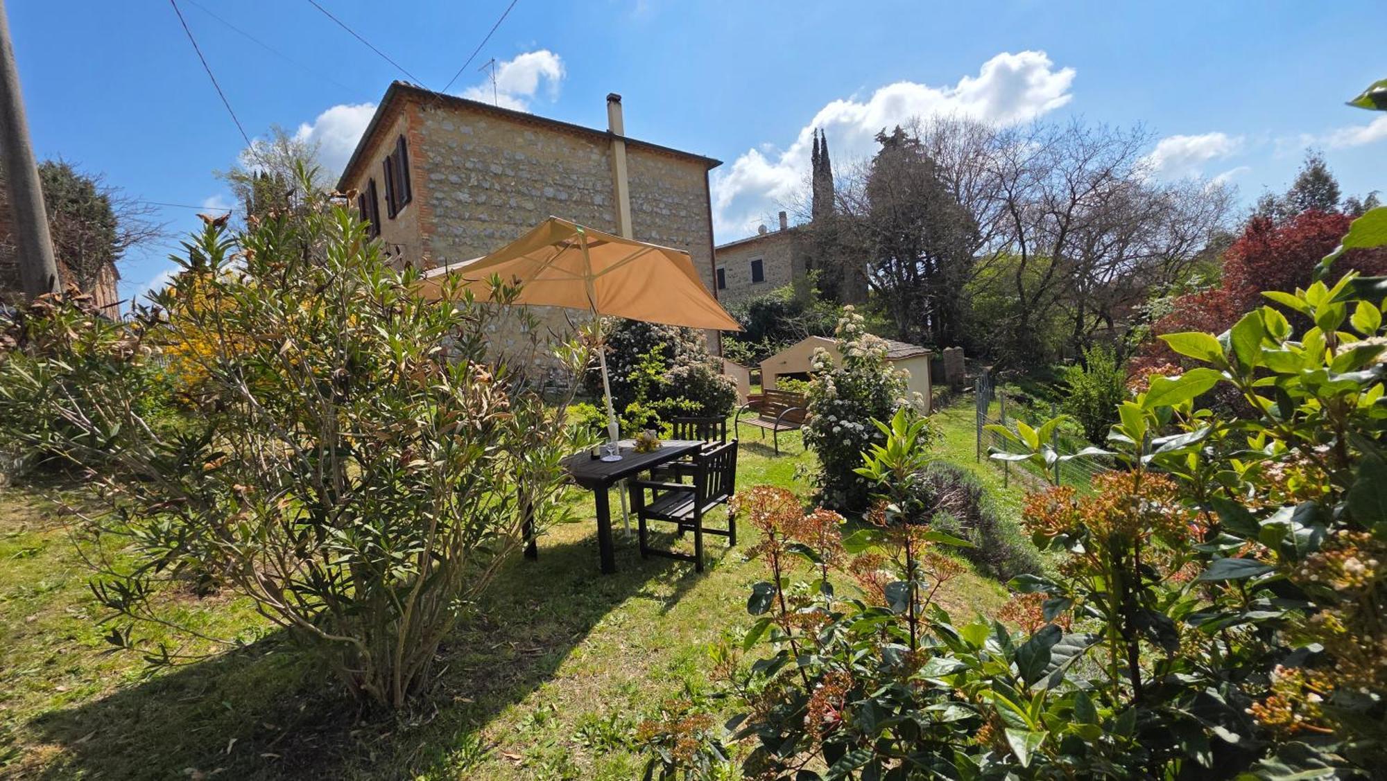 A Casa Di Gabri Villa Montefollonico Exteriör bild